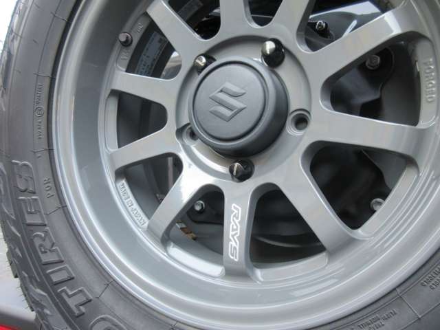 Suzuki Jimny Sierra 12