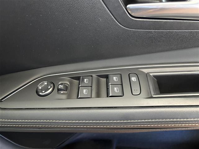 Peugeot 3008 12