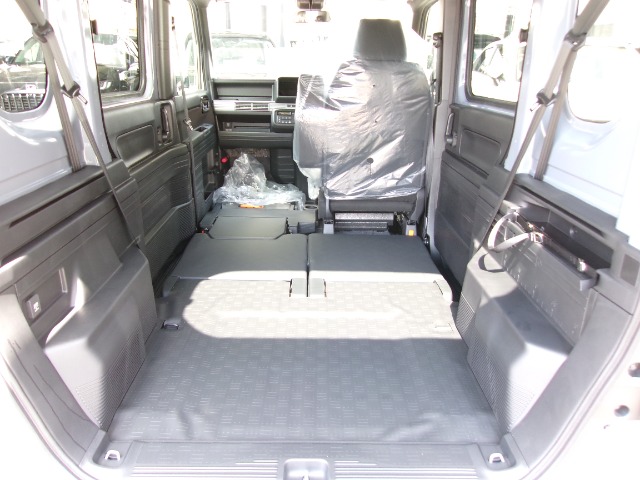 Honda N-VAN 12