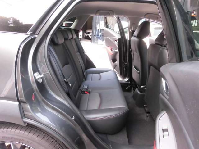 Mazda CX-3 12