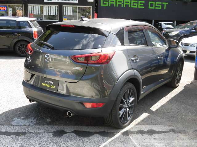 Mazda CX-3 4
