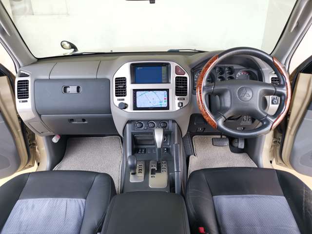 Mitsubishi Pajero 4