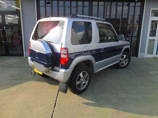 Mitsubishi Pajero Mini 8