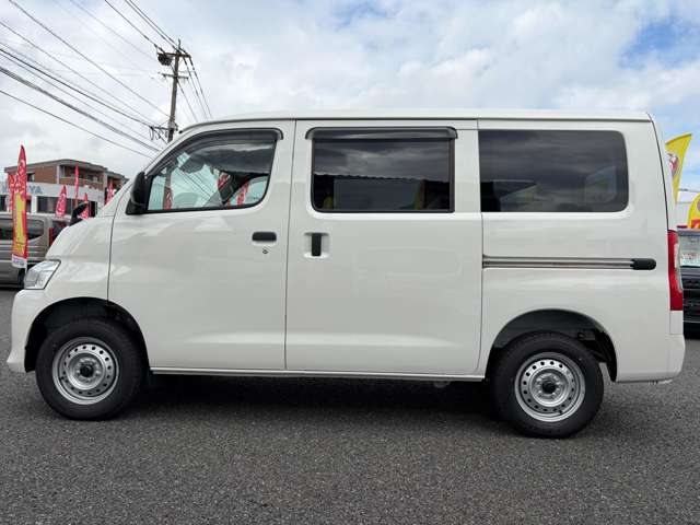 Toyota Town Ace Van 11