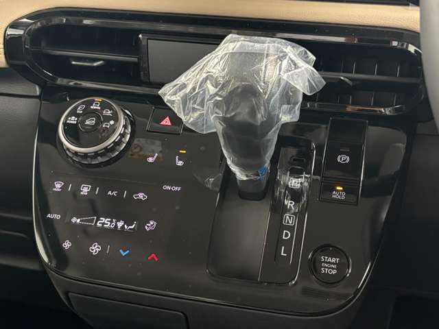 Mitsubishi Delica Mini 10