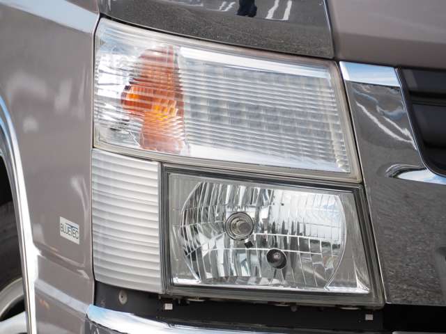 Mitsubishi Fuso Canter 8