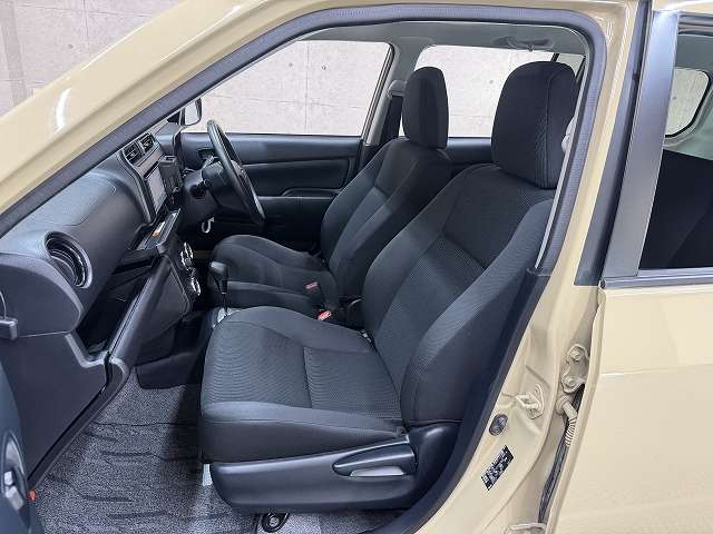 Toyota Succeed Van 3
