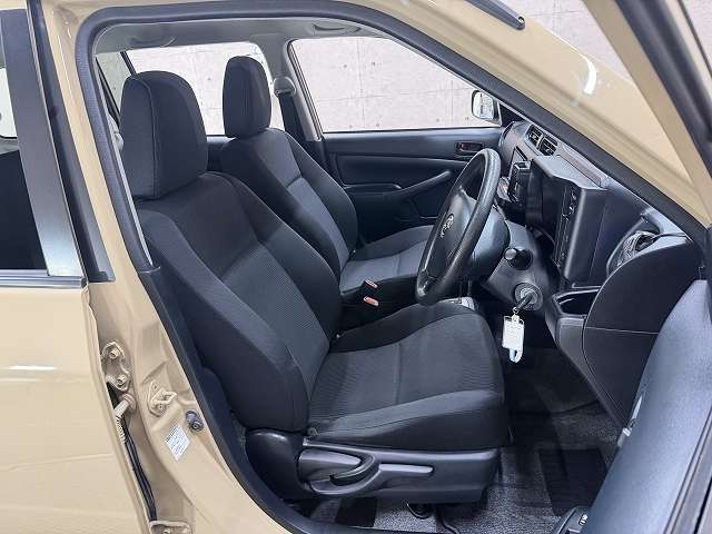 Toyota Succeed Van 6