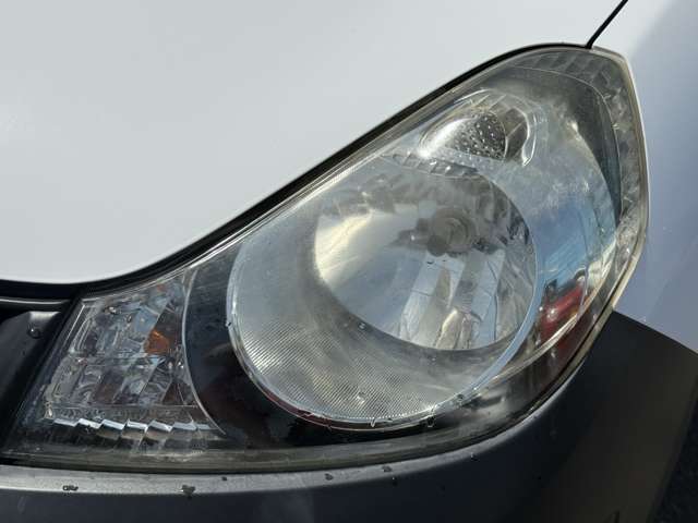 Nissan AD 11