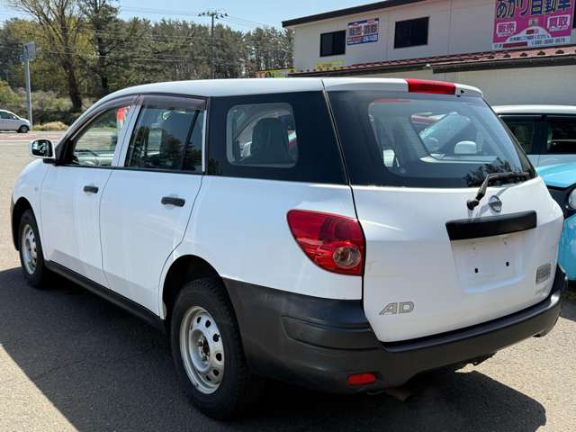 Nissan AD 6