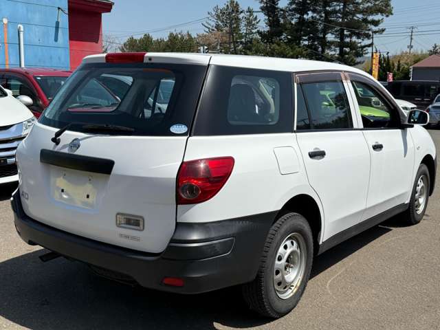 Nissan AD 8