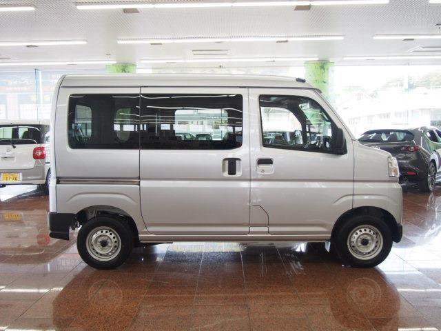 Daihatsu Hijet Cargo 8