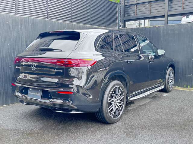 Mercedes-Benz EQS SUV 4