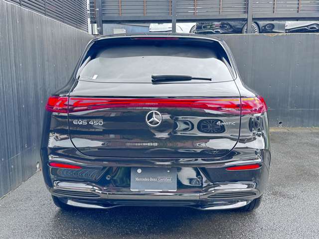 Mercedes-Benz EQS SUV 5