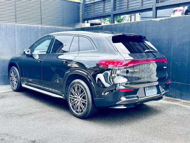 Mercedes-Benz EQS SUV 6