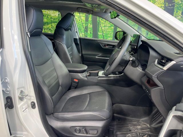 Toyota RAV4 8