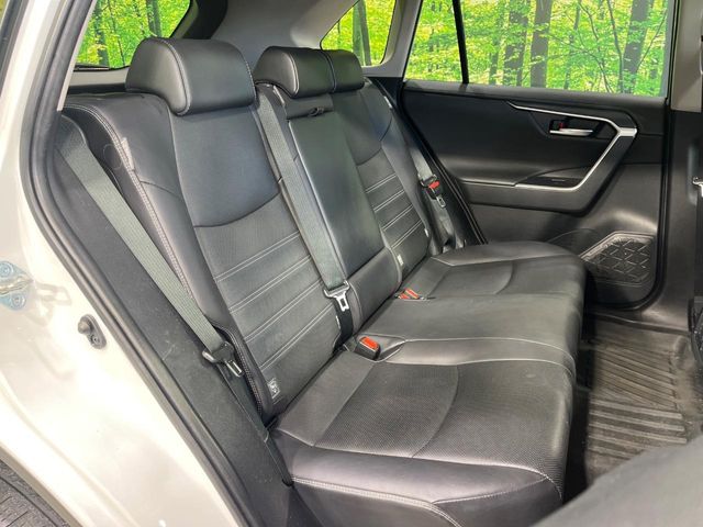 Toyota RAV4 9