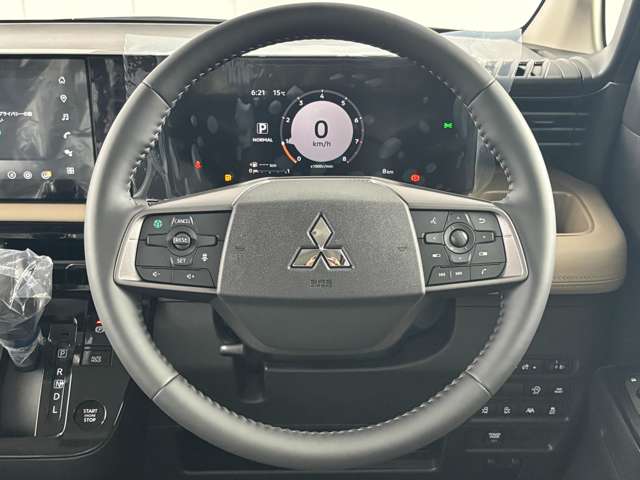 Mitsubishi Delica Mini 12