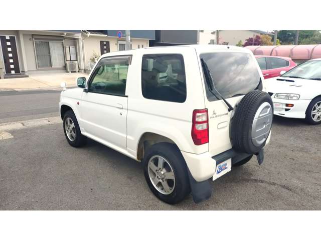 Mitsubishi Pajero Mini 10