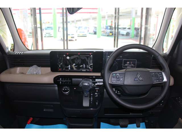 Mitsubishi Delica Mini 12