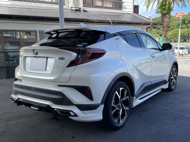 Toyota C-HR 5