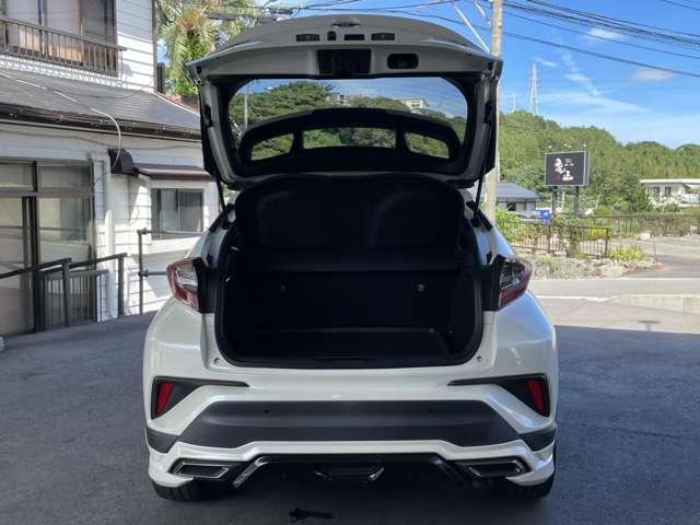 Toyota C-HR 9