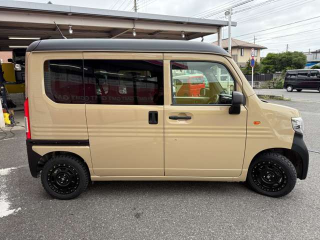 Honda N-VAN 12