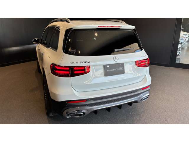 Mercedes-Benz GLB 12
