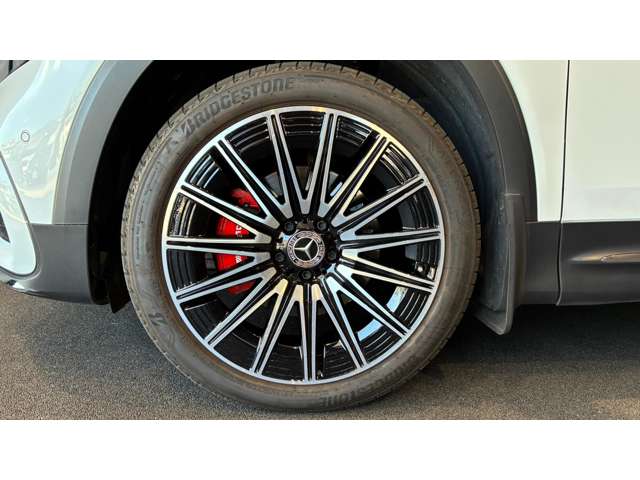 Mercedes-Benz GLB 5
