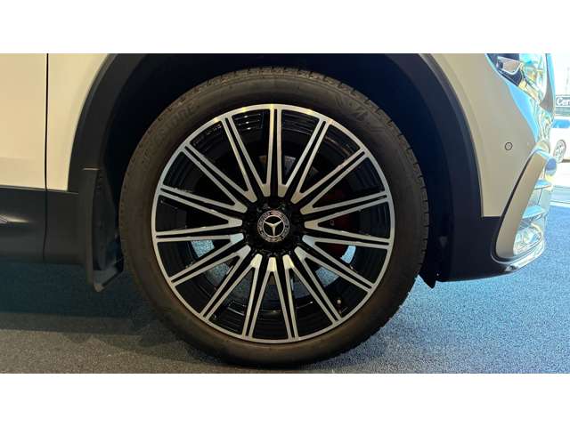 Mercedes-Benz GLB 8