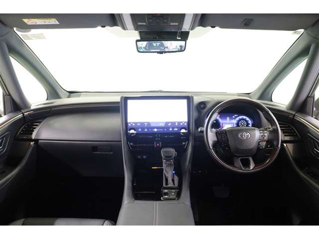 Toyota Alphard 4