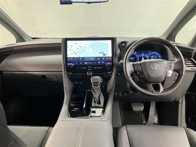 Toyota Alphard 6