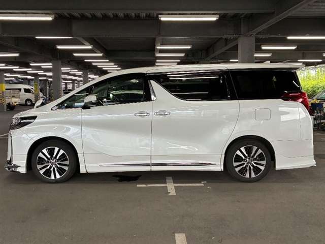 Toyota Alphard 7