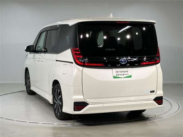 Toyota Noah 8