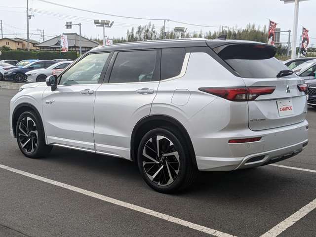Mitsubishi Outlander 11