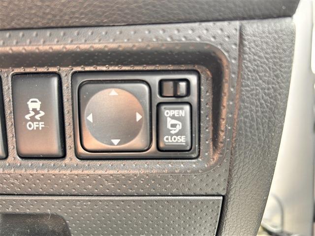 Nissan NV150 AD 11