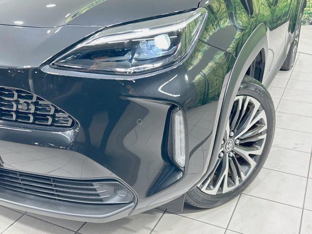 Toyota Yaris Cross 12