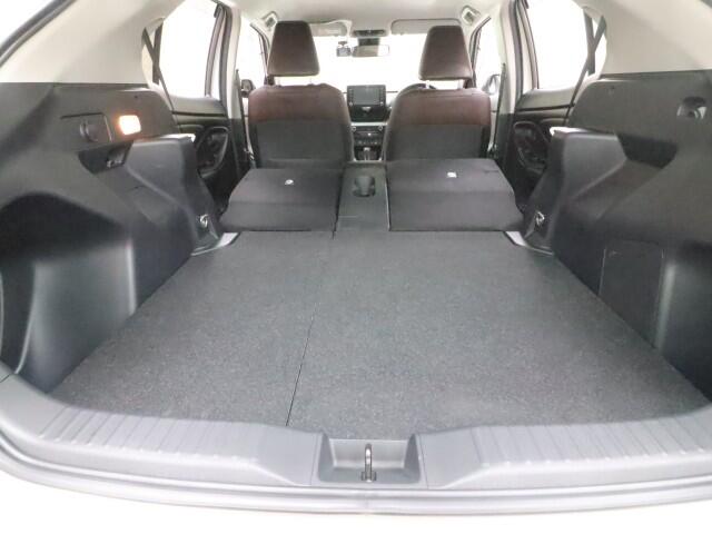 Toyota Yaris Cross 12