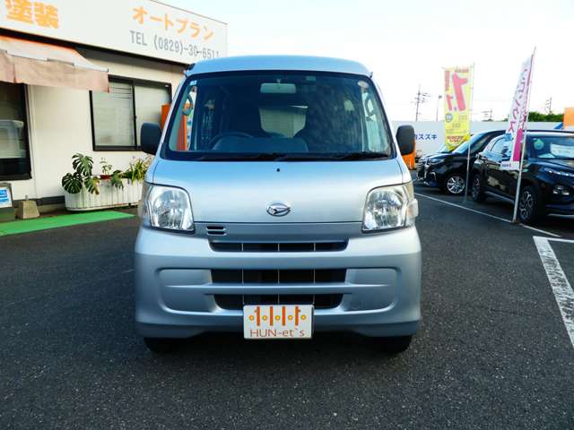 Daihatsu Hijet Cargo 2