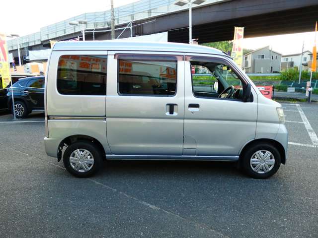 Daihatsu Hijet Cargo 3