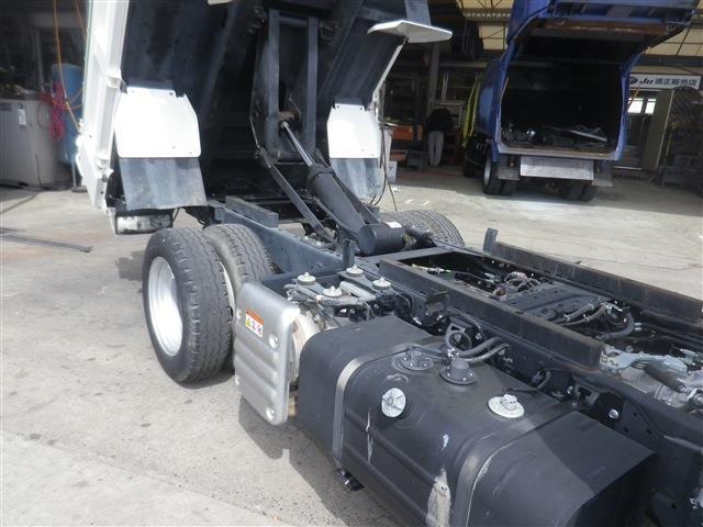 Hino Dutro 12