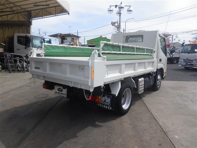 Hino Dutro 5