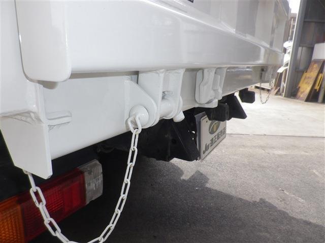 Hino Dutro 9