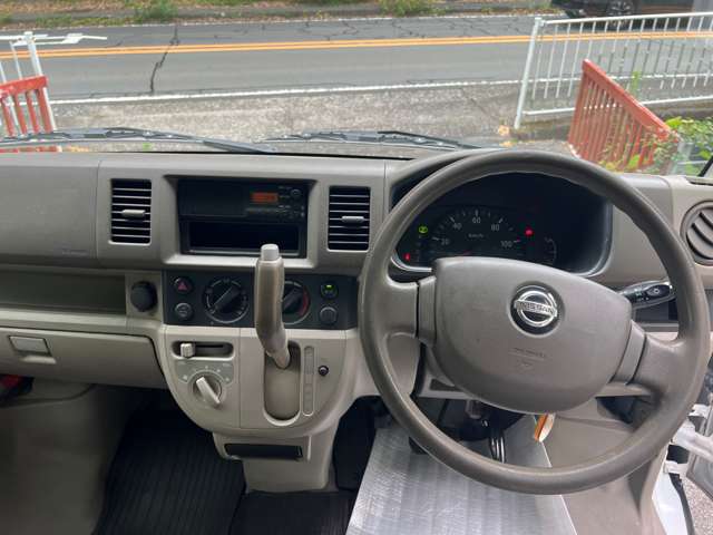 Nissan NV100 Clipper 11