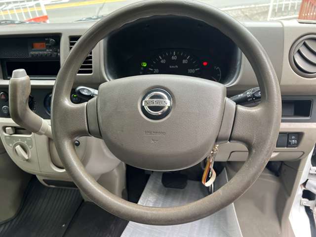 Nissan NV100 Clipper 12