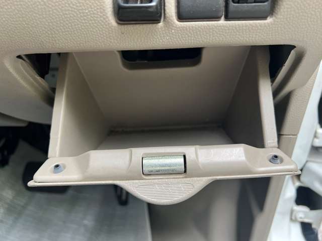 Nissan NV100 Clipper 10