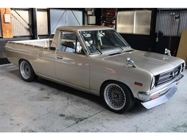 Nissan Sunny Truck 2
