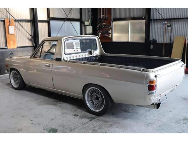 Nissan Sunny Truck 4
