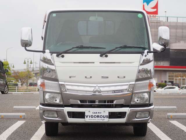 Mitsubishi Fuso Canter 4