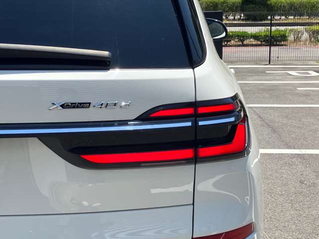 BMW X7 11